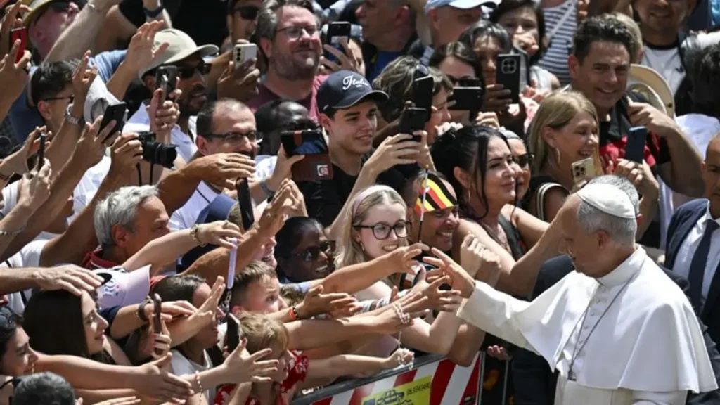 El Episcopado abrió la inscripción para ser voluntario en la visita del Papa León XIV a la Argentina, hasta el 8 de octubre.