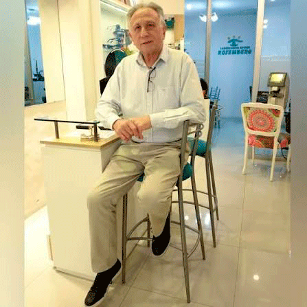 Qué son los anteojos multifocales para la presbicia y cómo es adaptarse, según el Consejo Argentino de Oftalmología y el óptico Ricardo Rosemberg.