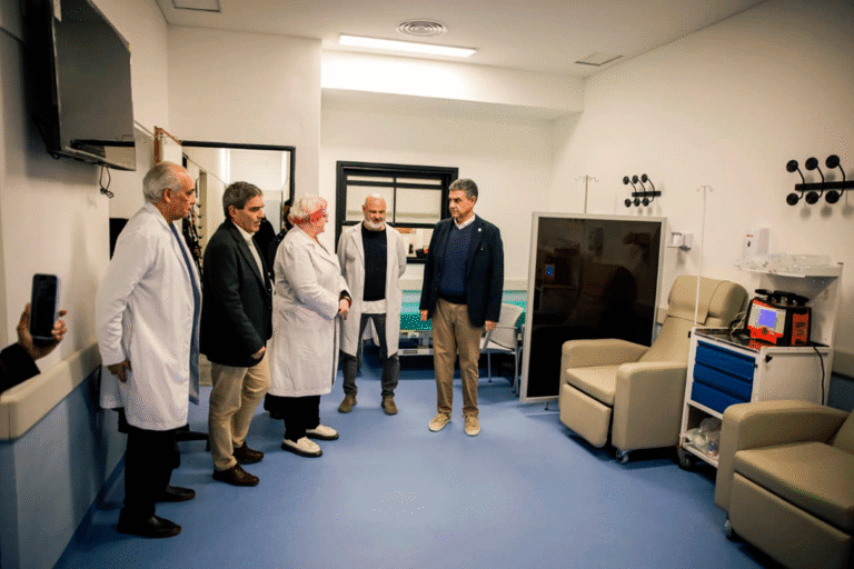 Finalizaron las remodelaciones en el Hospital Piñero (Av. Varela 1301). Se ejecutaron 30 obras y se sumaron 700 equipos médicos para mejorar la atención en la zona sur.