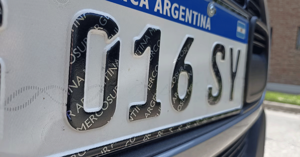 Si te robaron o deterioró la chapa patente, el trámite es simple. Documentos, pasos y por qué no conviene arreglarla por cuenta propia