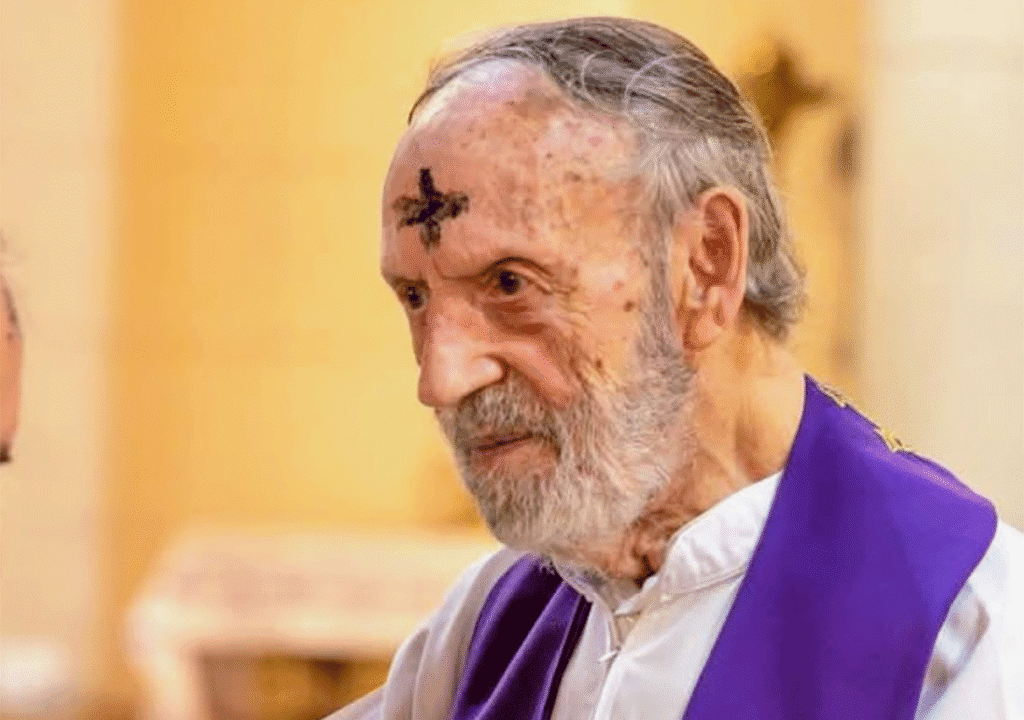 Murió a los 98 años "Satur", sacerdote vicentino que dedicó su vida a la oración, la confesión y la formación de curas. El adiós desde el Santuario Medalla Milagrosa.