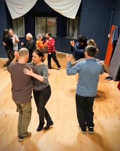 Clases de Tango en Flores con Romina Pernigotte